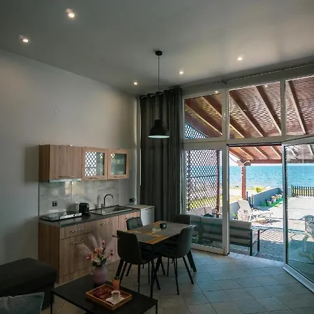 Seashell Luxury Apartment Nikiti  Exterior photo